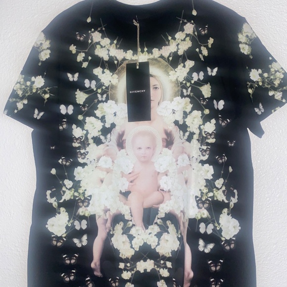Givenchy Madonna and Child Tee - Picture 6 of 8
